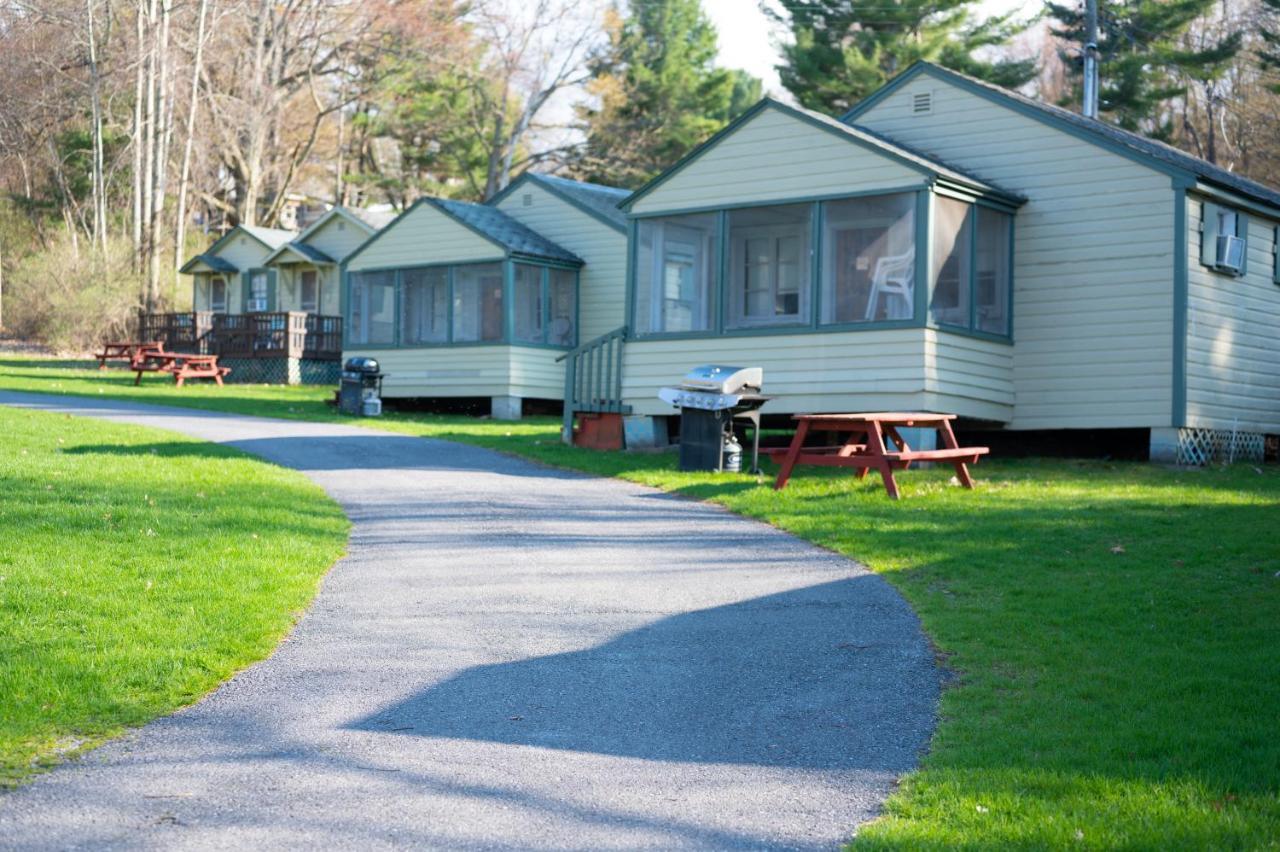 Fair Wind Motel And Cottages Clayton Exterior foto